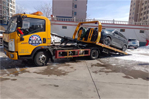 鹤山救援拖车费用怎么算